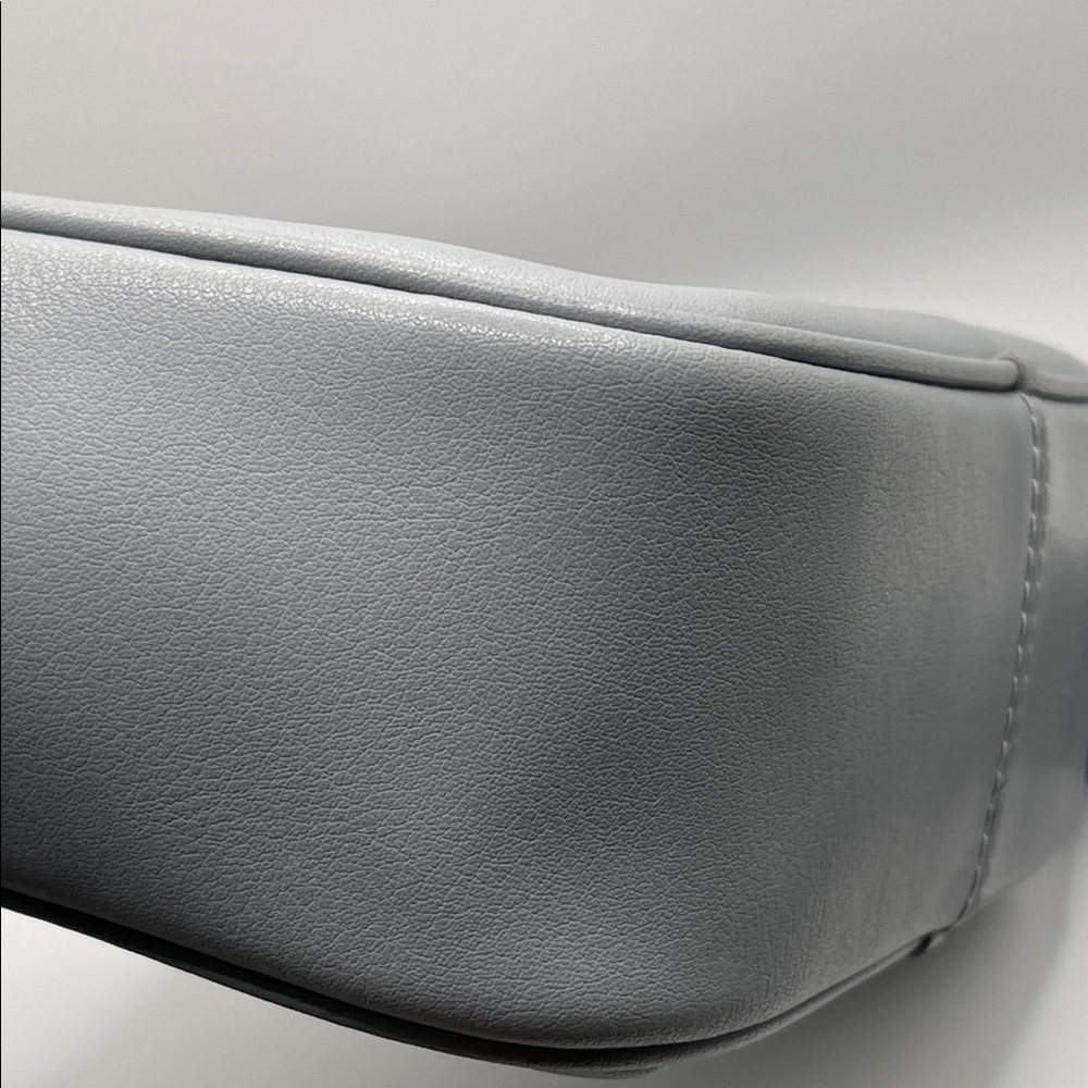 Marc Jacobs The Flash leather Crossbody bag - Picture 10 of 12